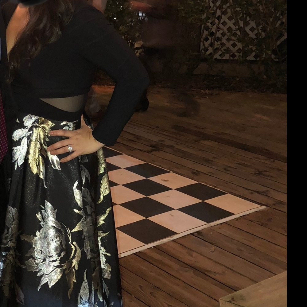 Elegant and stretchy top section of dress